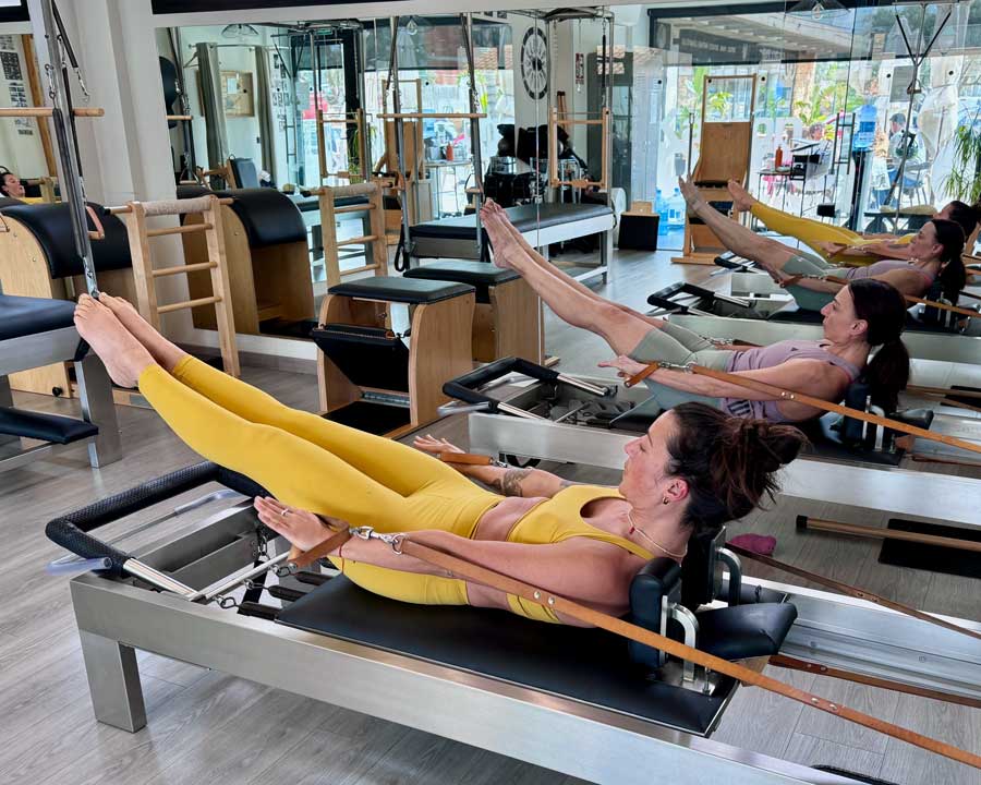 prueba-una-clase-en-Karoon-Pilates-Valencia